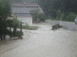 Überflutung der Kranichsteger Straße